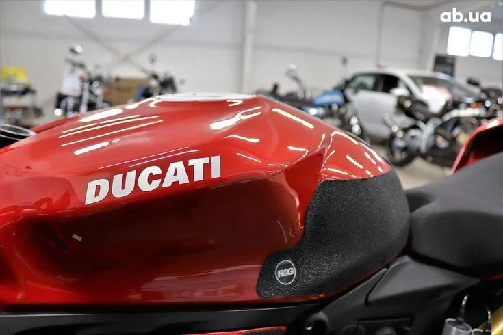 Ducati Panigale Image 2